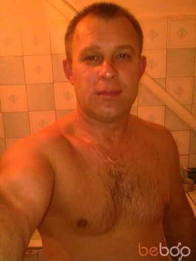  ,   Hyrik, 49 ,   , 