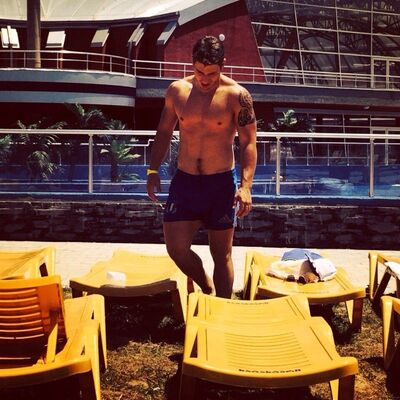  ,   Gambino, 30 ,   ,   , c , 