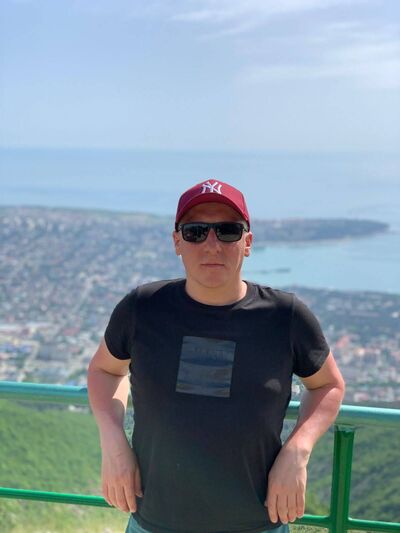  ,   Denis, 48 ,   ,   