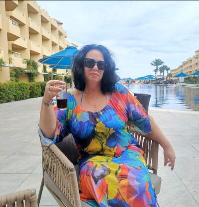  ,   Marina, 56 ,   c 