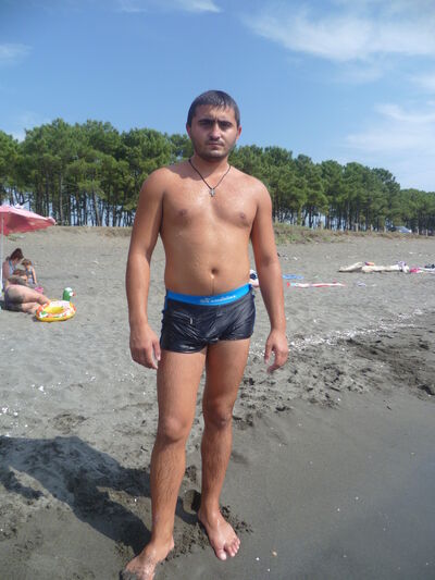  ,   Tornike, 33 ,   ,   , c 
