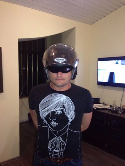  ,   Tim, 49 ,   , 