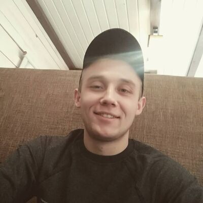  ,   Artur, 30 ,   ,   , c , 