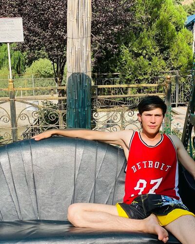  ,   Maksim, 25 ,   ,   