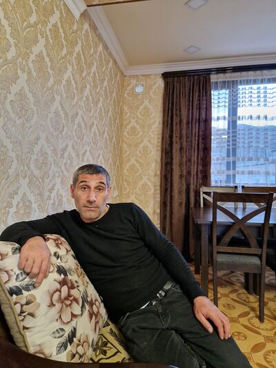  ,   Arman, 43 ,   ,   