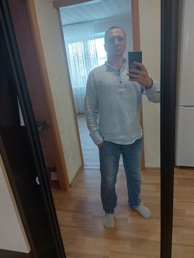  ,   Denis, 37 ,     , c 