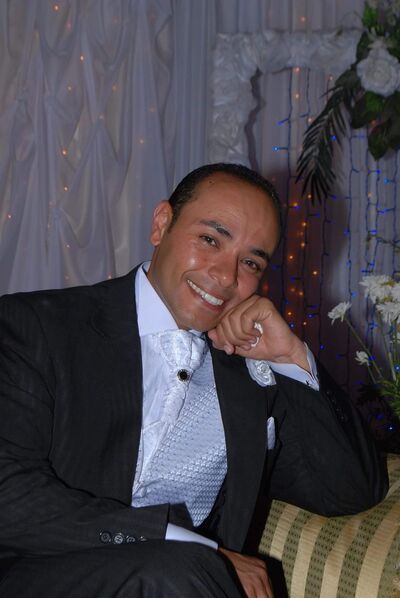  Cabaret,   Hesham, 46 ,   ,   , c 