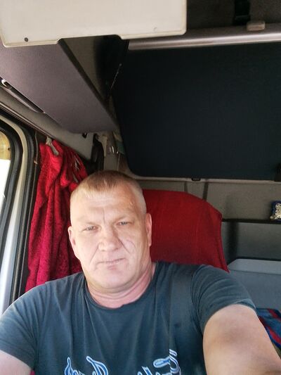 ,   ˸, 44 ,     , c 