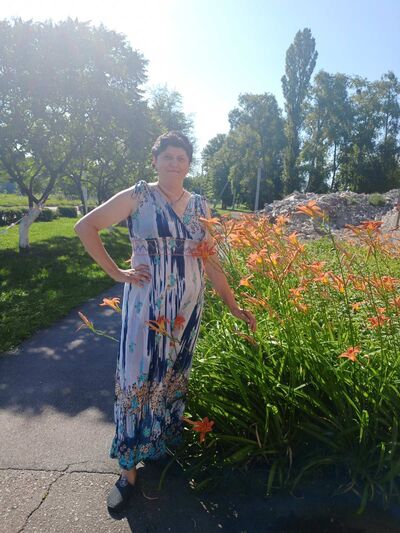  ,   Maria, 44 ,   c 