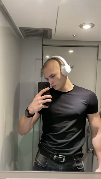  ,   David, 23 ,   ,   