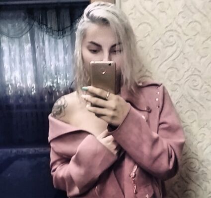  ,   Olisha, 27 ,  