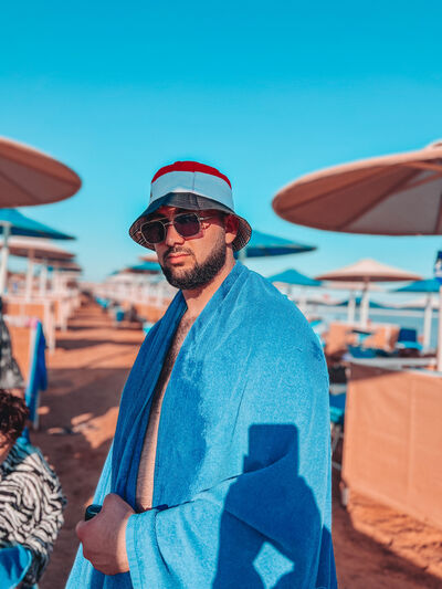  ,   Arman, 24 ,   ,   