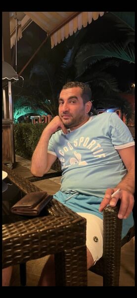  ,   Armen, 43 ,   ,   