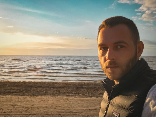  ,   Eugene Ger, 34 ,   ,   , c , 