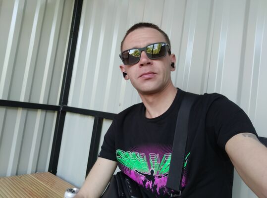  ,   Artur, 35 ,   ,   