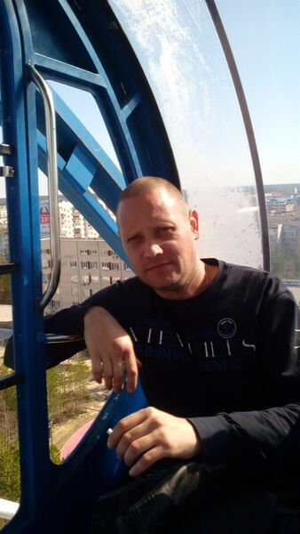  ,   Denis, 41 ,  
