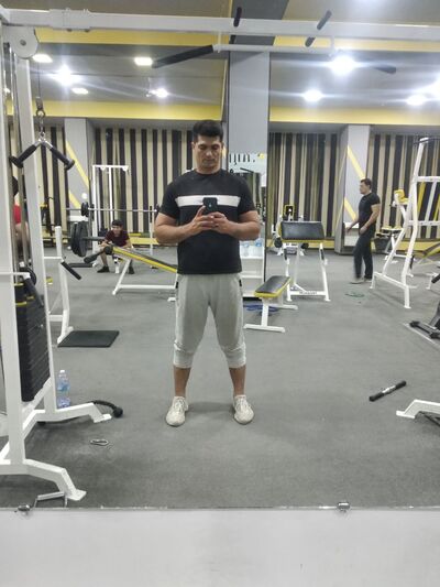  ,   Feruz, 32 ,   c 