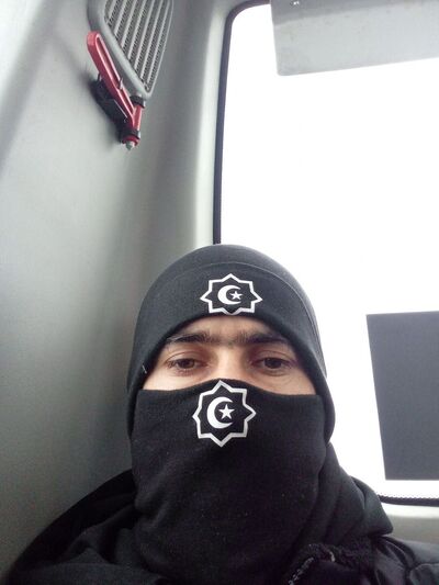  ,   Baha, 29 ,   c 