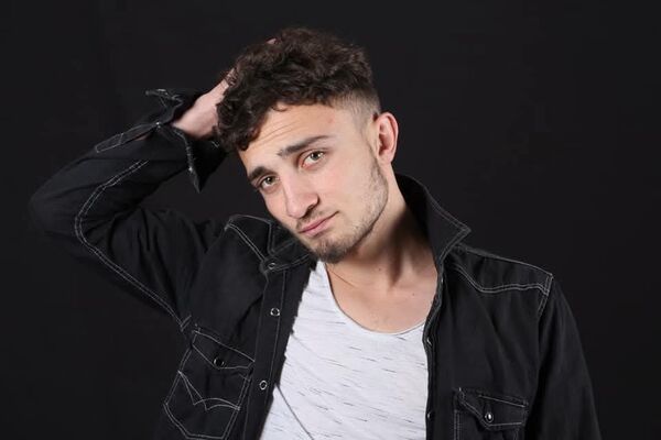  ,   Abbas, 25 ,   ,   