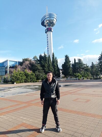  ,   Bobur, 44 ,   ,   