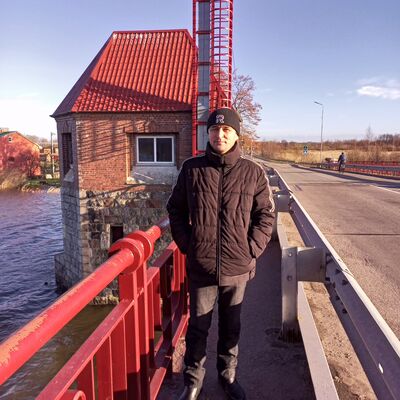  ,   Akmaljon, 39 ,   ,   