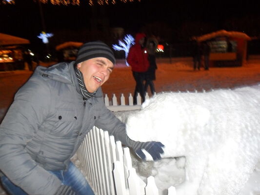  ,   Andy007, 33 ,  