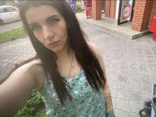  ,   Anna, 30 ,   