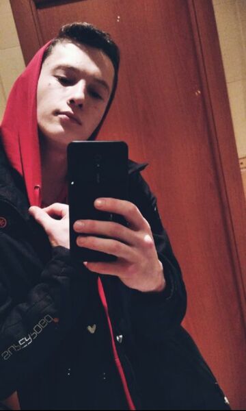  ,   Alexander, 24 ,   ,   