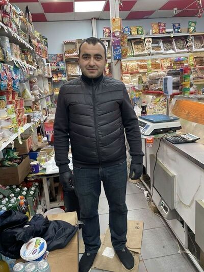  ,   Ali, 36 ,  