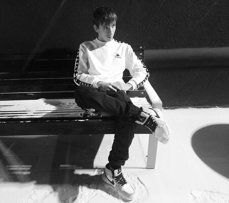  ,   Artyom, 19 ,   ,   , c , 