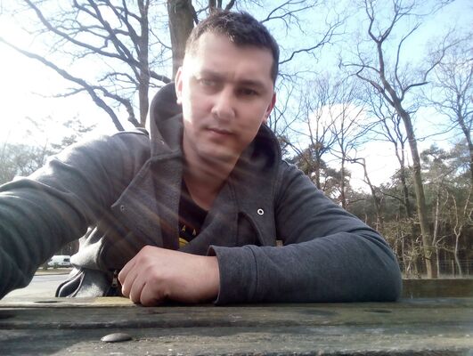  ,   Alex, 35 ,   ,   