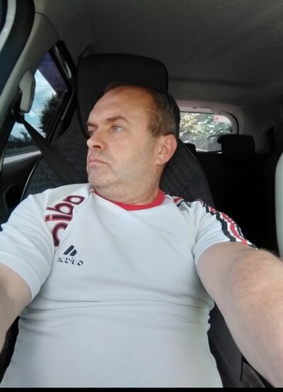  ,   Viktor, 49 ,   ,   