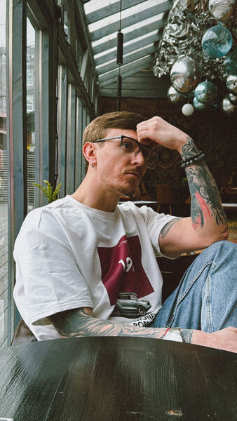  ,   , 33 ,   ,   