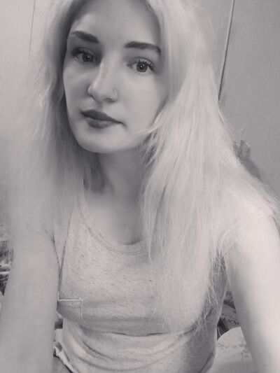  ,   Angelika, 25 ,     , c , 