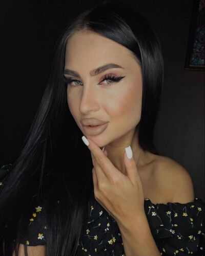  ,   Diana, 26 ,   ,   
