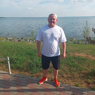  ,   Konstantin, 38 ,   , 