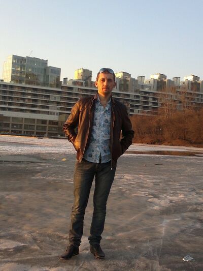  ,   Vitali, 37 ,   