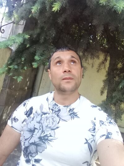  ,   Armen, 45 ,   ,   