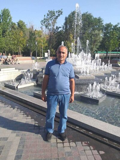  ,   Artur, 52 ,   ,   