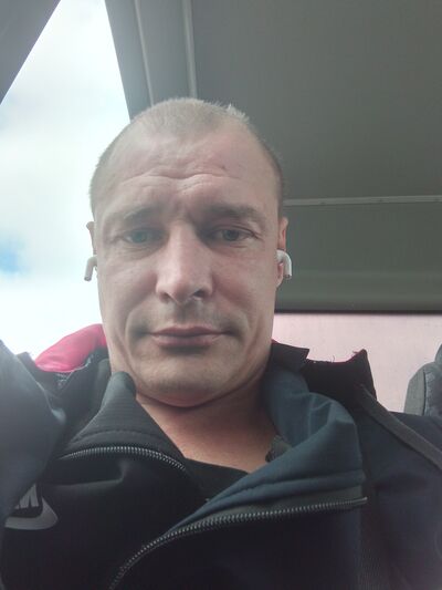  ,   Maxim, 35 ,   