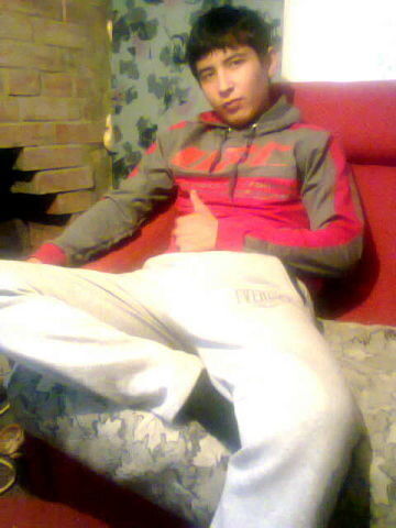  ,   FarhoDcik, 32 ,   ,   , c 