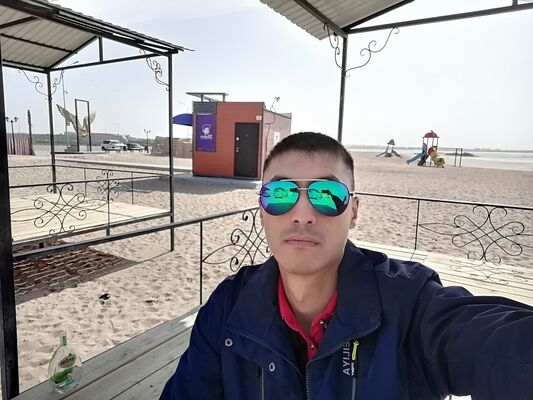  ,   Ruslan, 37 ,   ,   , c 