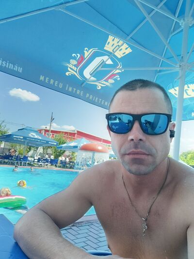  ,   Toma, 34 ,   ,   