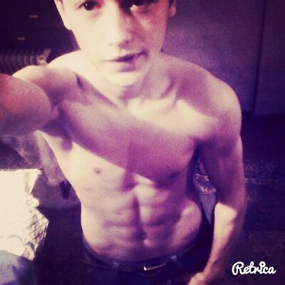  ,   Vlad, 28 ,   