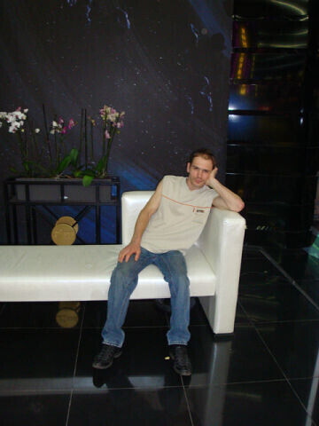  ,   Sasha, 45 ,   c 