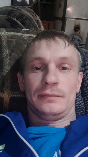  ,   Denis, 32 ,   ,   , c , 