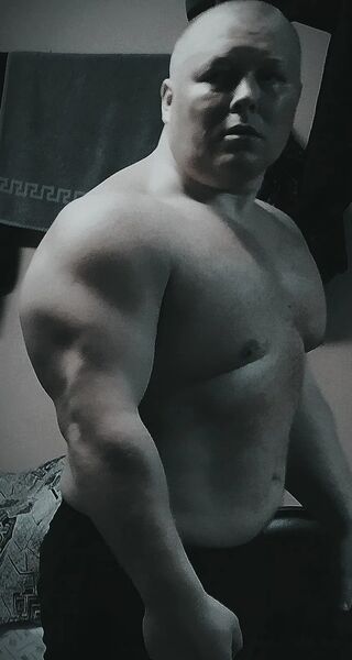  ,   Pavel, 40 ,   ,   