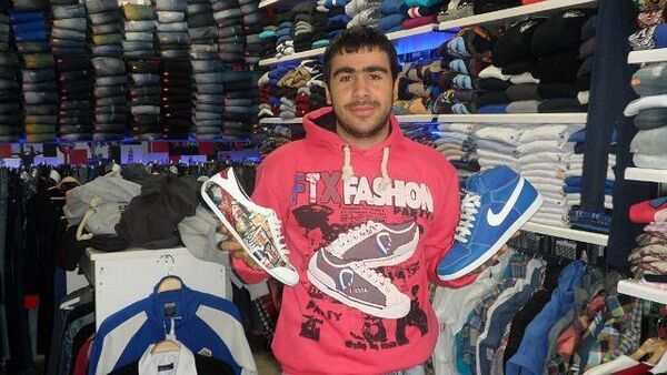  ,   Mahmud, 33 ,   ,   