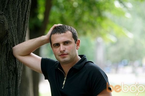  ,   Erik, 40 ,   