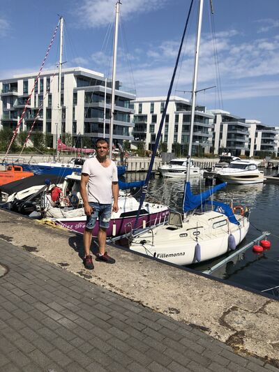  ,   Maksim, 42 ,   ,   , c , 